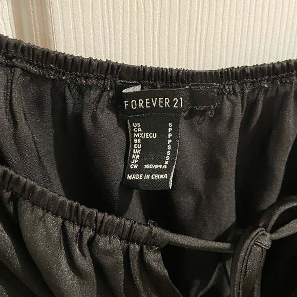 sexy satin tie shirt - Picture 4 of 4